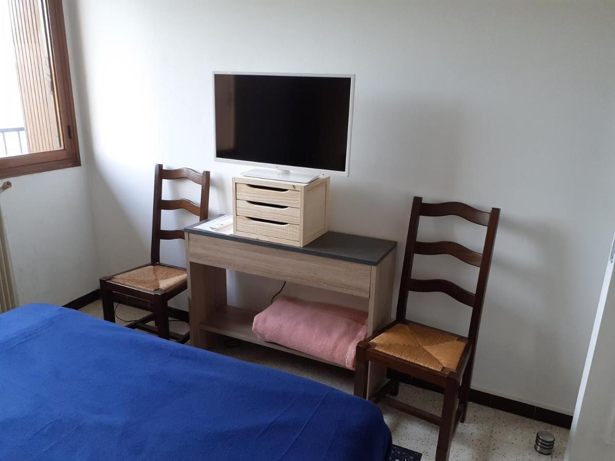 Chambre B2 Dans Un Appartement En Colocation Marseille Eksteriør billede